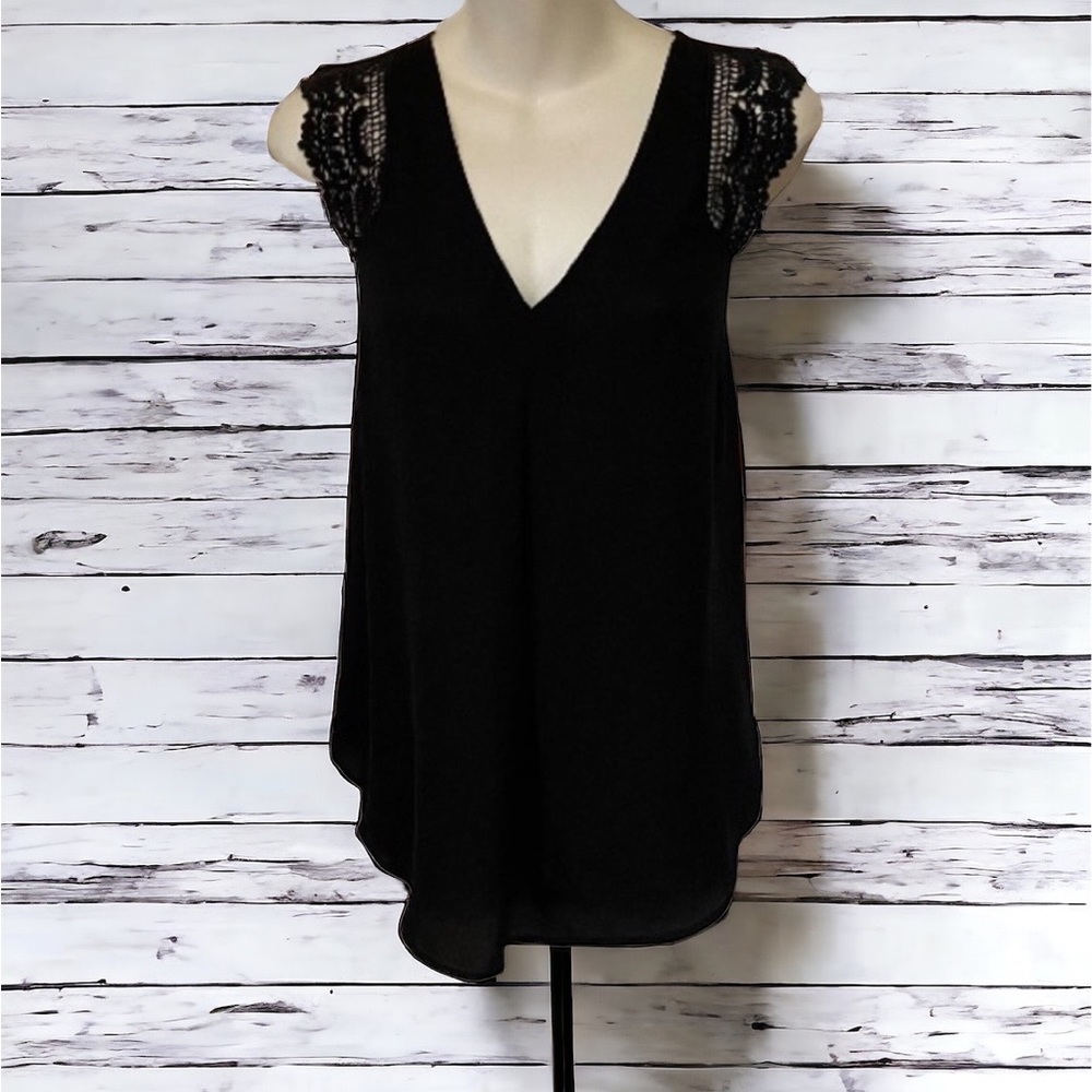 Daniel Rainn black lace sleeves sleeveless boho chic bohemian blouse top M